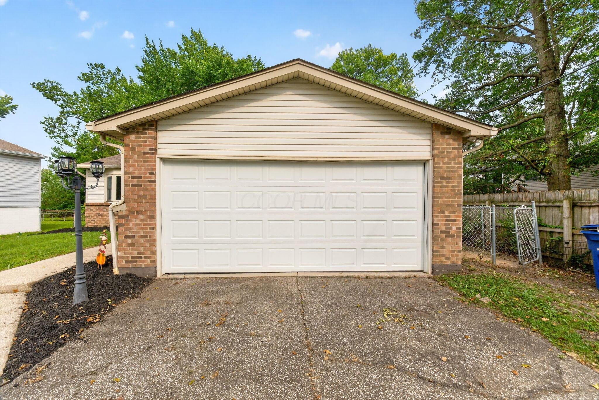 3548 Hines Rd