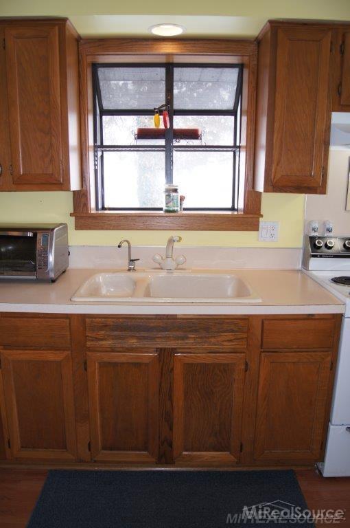 3883 Hunt Road Lapeer, MI 48446 - Photo 6 of 22