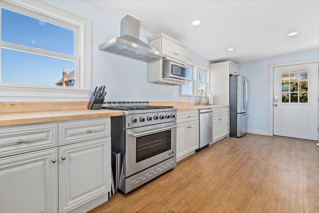 62 Glades Road Scituate, MA 02066 - Photo 11 of 30 Gallery Image 11