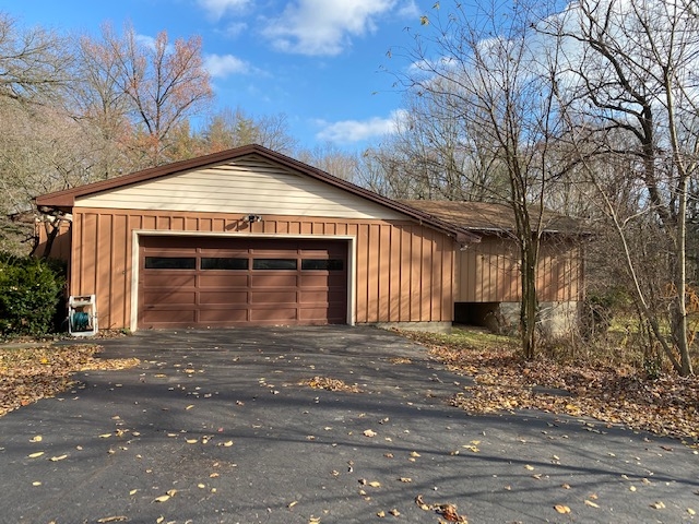 1315 West Overlook Road Marion, IN 46952 - Photo 2 of 32 Gallery Image 2