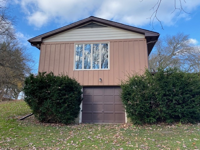 1315 West Overlook Road Marion, IN 46952 - Photo 3 of 32 Gallery Image 3
