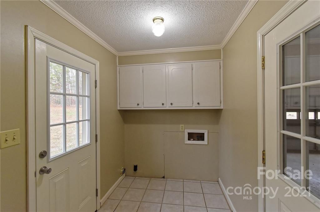 903 Leaping Brook Road Lincolnton, NC 28092 - Photo 12 of 36 Gallery Image 12