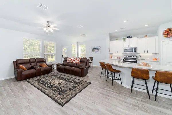 $2,450 | 99 Road 6605 Dayton Tx 77535, Dayton, TX 77535