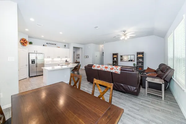 $2,450 | 99 Road 6605 Dayton Tx 77535, Dayton, TX 77535