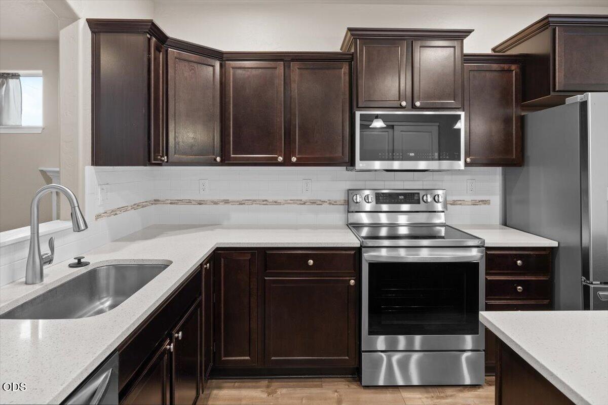 1449 Spring Street Medford, OR 97504 - Photo 13 of 32 Gallery Image 13
