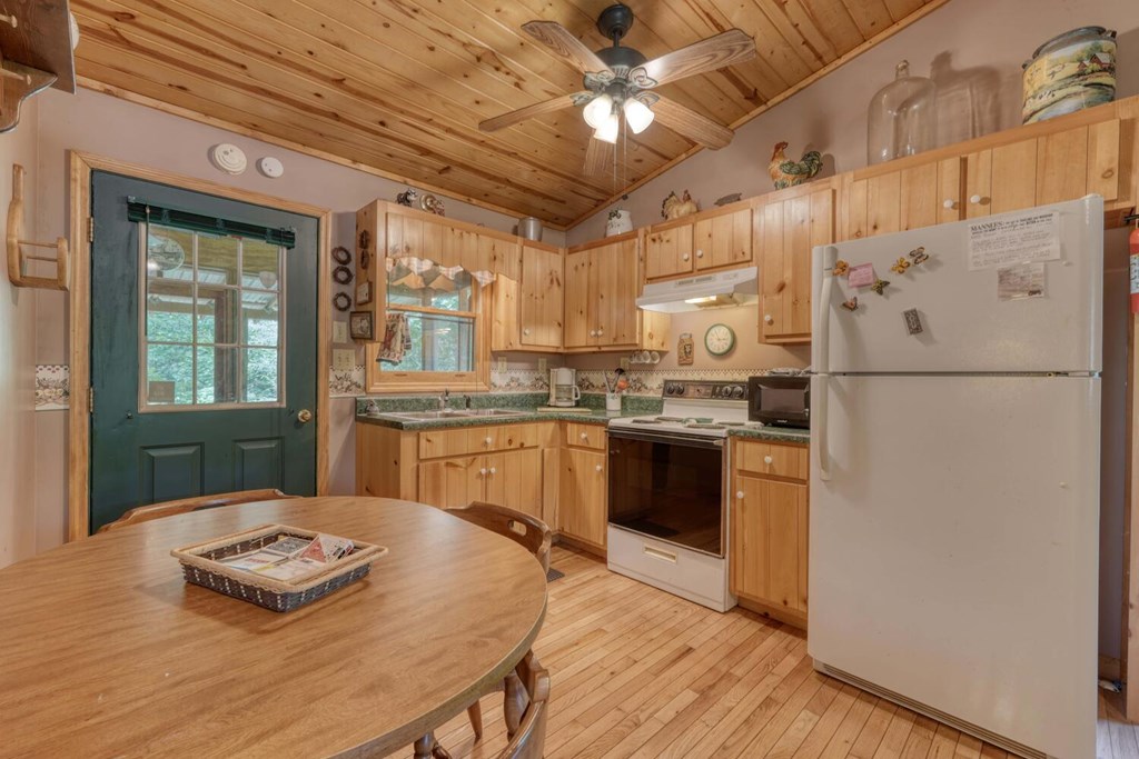 1625 Taylor Road Hiawassee, GA 30546 - Photo 3 of 36 Gallery Image 3