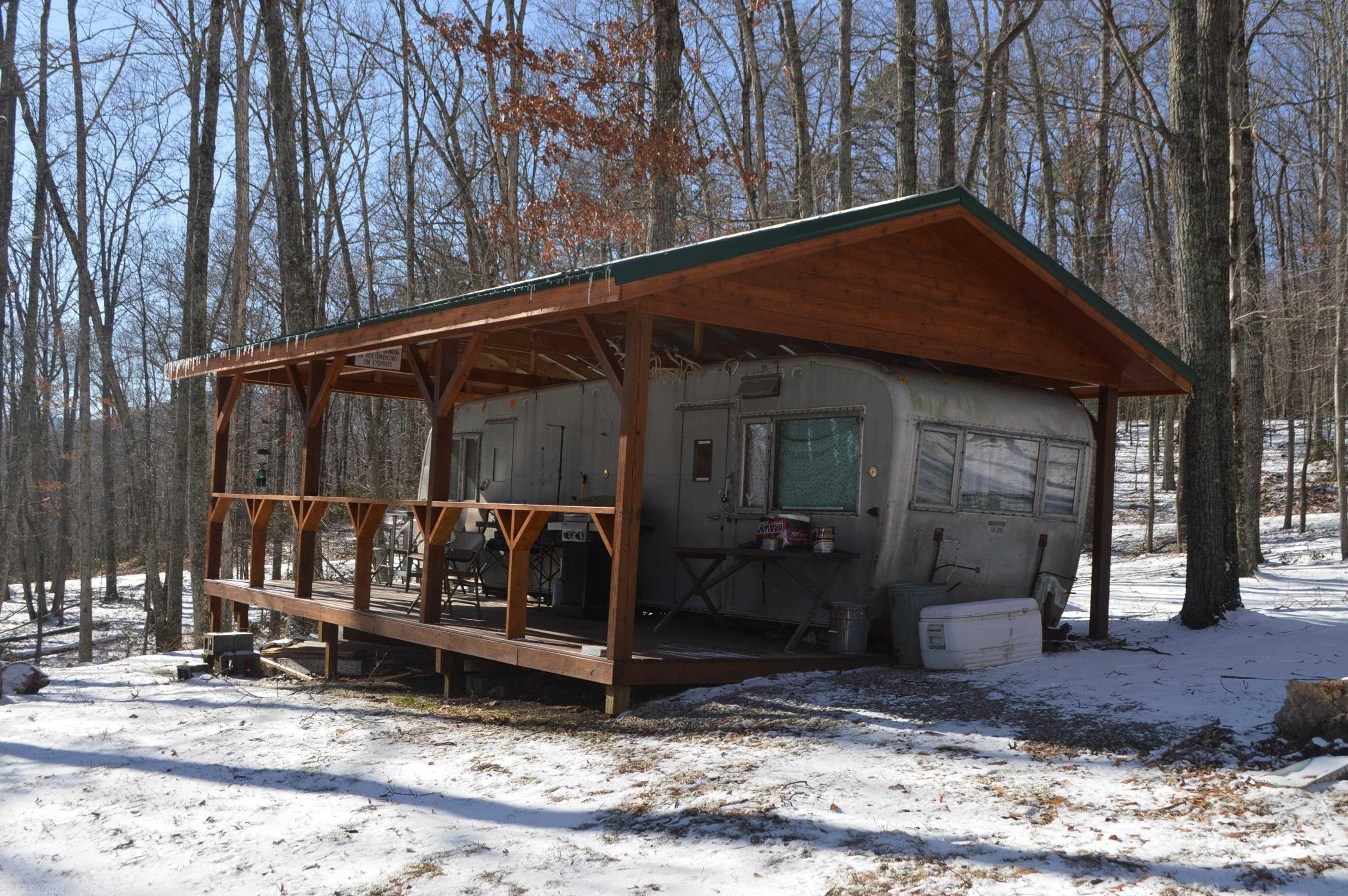 837 Little Mountain Road New Castle, VA 24127 - Photo 4 of 10 Gallery Image 4