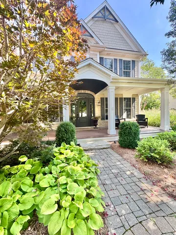 $799,900 | 3704 Heathmoor Drive, Elgin, IL 60124