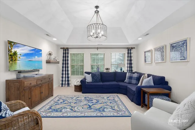 $799,900 | 3704 Heathmoor Drive, Elgin, IL 60124