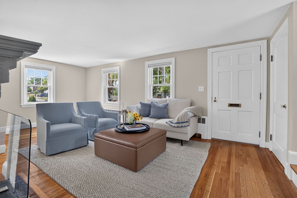31 Charlesbank Road Dedham, MA 02026 - Photo 4 of 39 Gallery Image 4