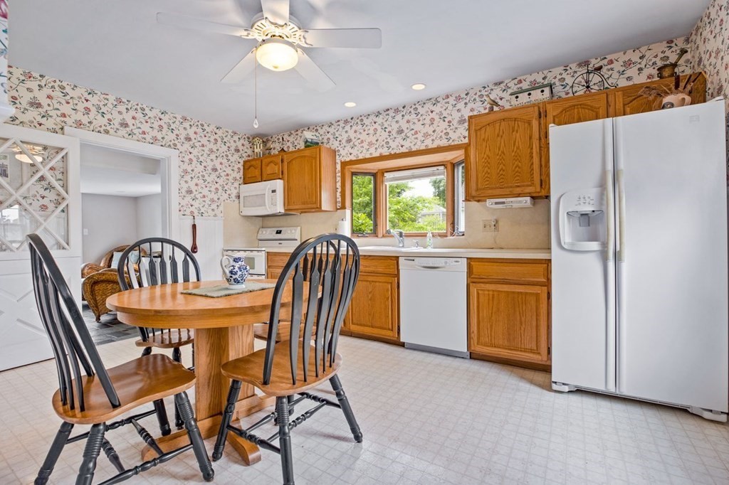49 Beaver Dam Road Scituate, MA 02066 - Photo 3 of 37 Gallery Image 3