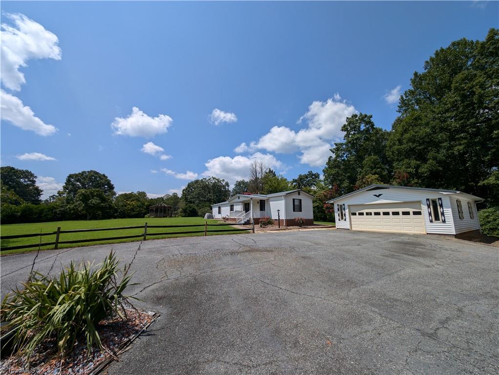 4005 Wyo Road Yadkinville, NC 27055 - Photo 8 of 16 Gallery Image 8
