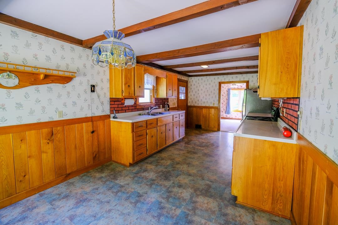 48 O'Connor Hill Road Ludlow, VT 05149 - Photo 4 of 40 Gallery Image 4