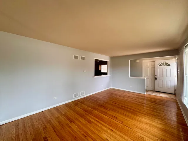 $232,000 | 519 Paxton Avenue, Calumet City, IL 60409