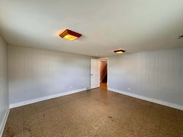 $232,000 | 519 Paxton Avenue, Calumet City, IL 60409