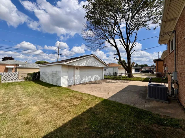 $232,000 | 519 Paxton Avenue, Calumet City, IL 60409