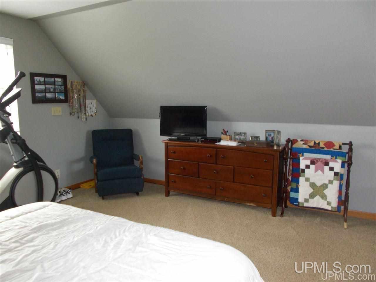 N18996 Franks Road Goodman, WI 54125 - Photo 12 of 33 Gallery Image 12