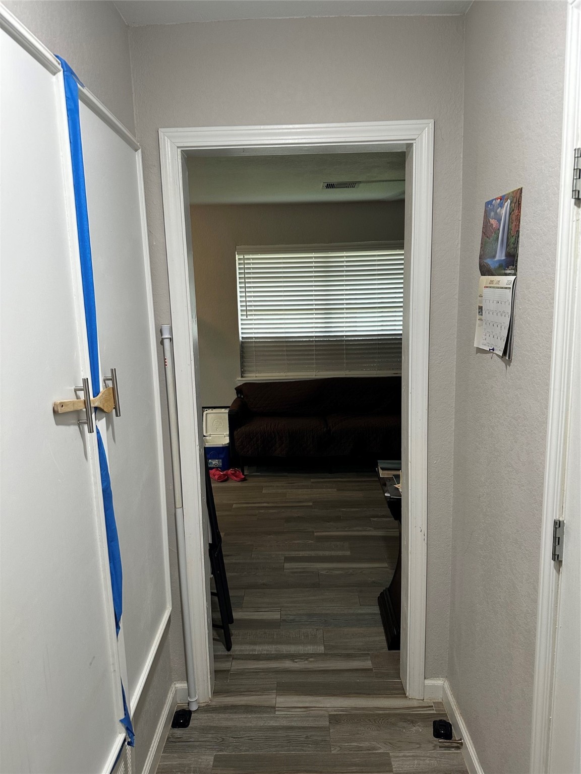 2922 Randolph Road Pasadena, TX 77503 - Photo 44 of 50 a view of bedroom and hallway