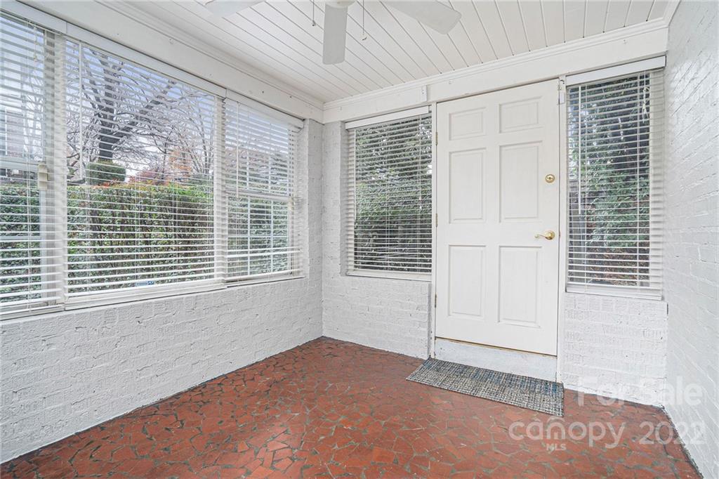 230 Providence Road Charlotte, NC 28207 - Photo 14 of 29 a view of an empty room with a window