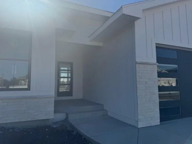 $589,950 | 29517 West 196th Street, Gardner, KS 66030