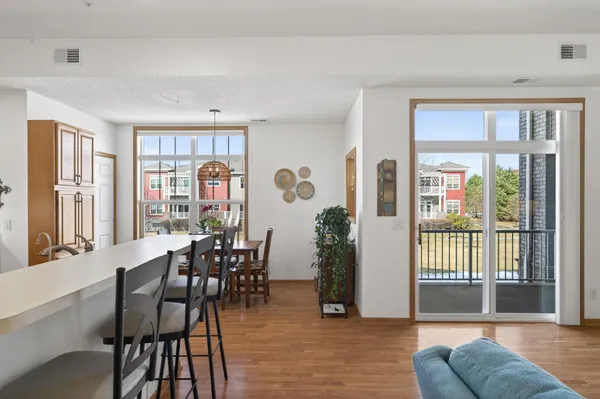 $265,000 | 17393 72nd Avenue North, Unit 102, Maple Grove, MN 55311