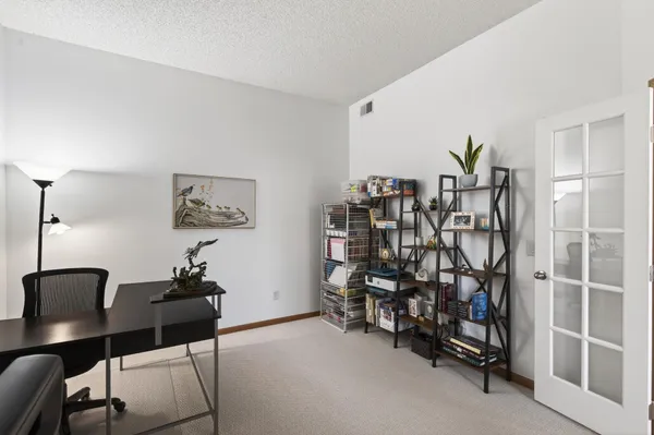 $265,000 | 17393 72nd Avenue North, Unit 102, Maple Grove, MN 55311