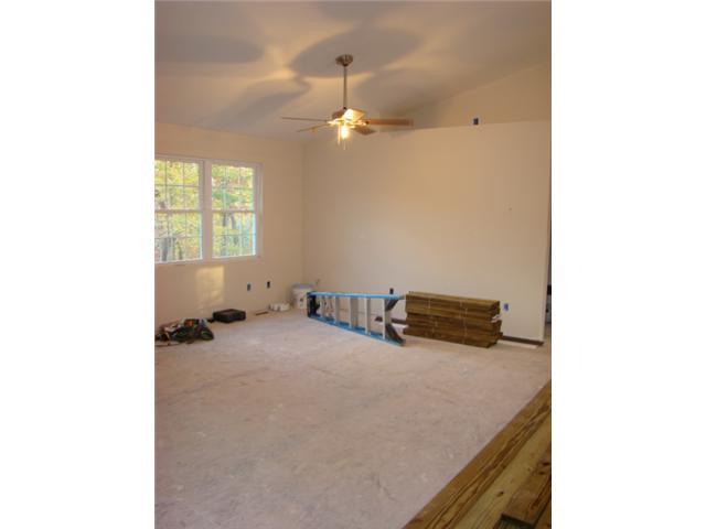 15701 King Road Howard, OH 43028 - Photo 9 of 14 Gallery Image 9