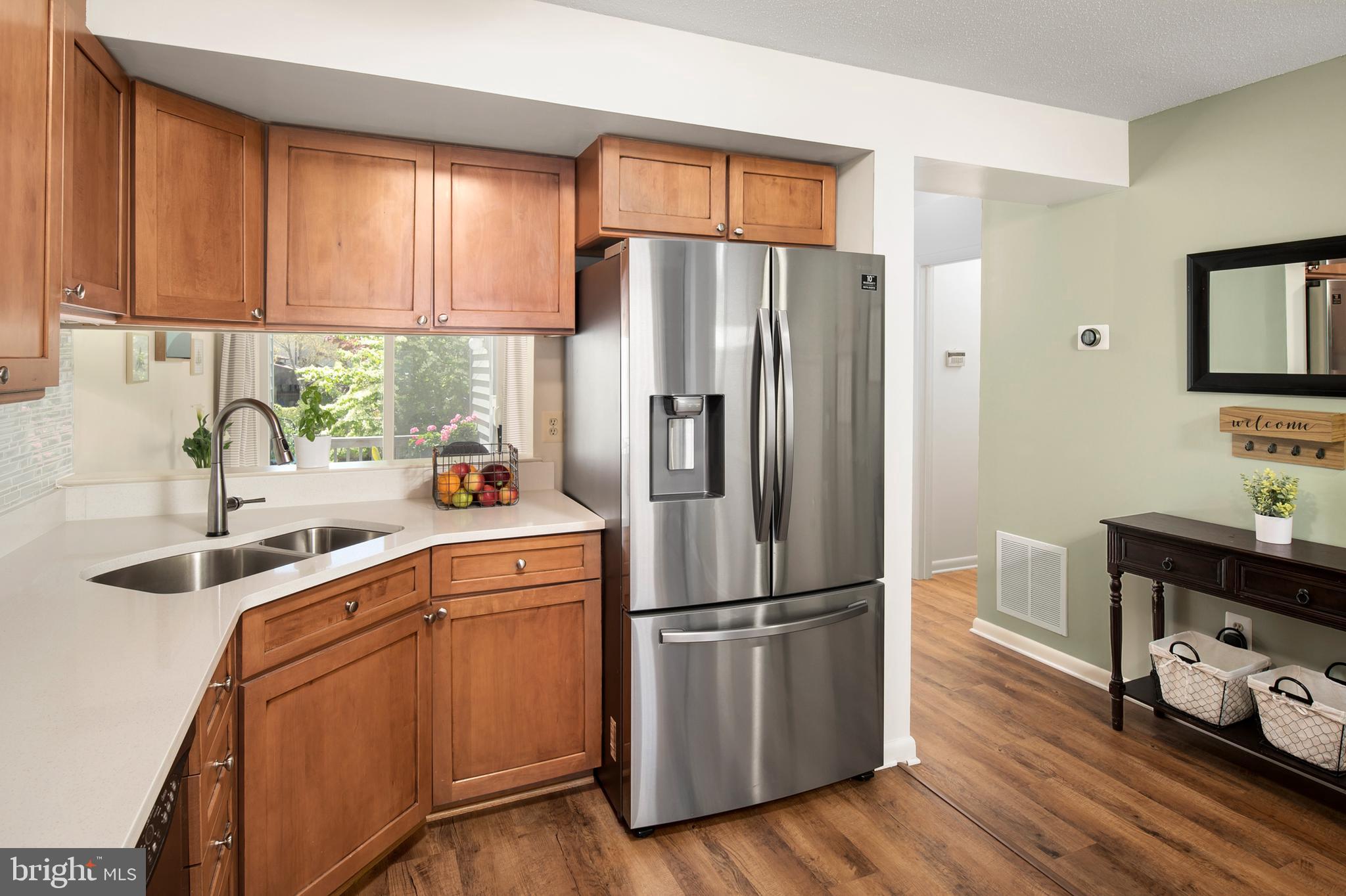 5513 Vantage Point Road, Unit 36 Columbia, MD 21044 - Photo 11 of 49 New Energy Star refrigerator
