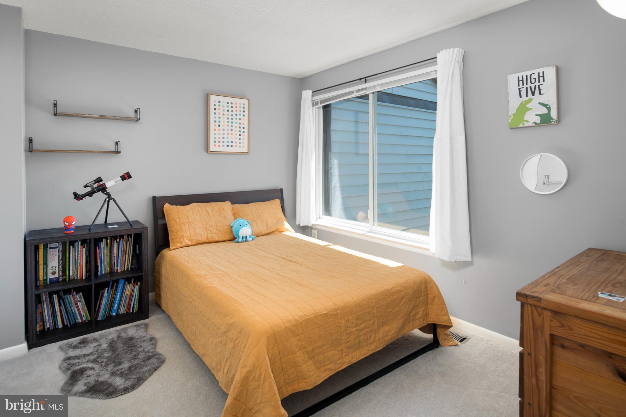 5513 Vantage Point Road, Unit 36 Columbia, MD 21044 - Photo 27 of 49 Second bedroom with large windows