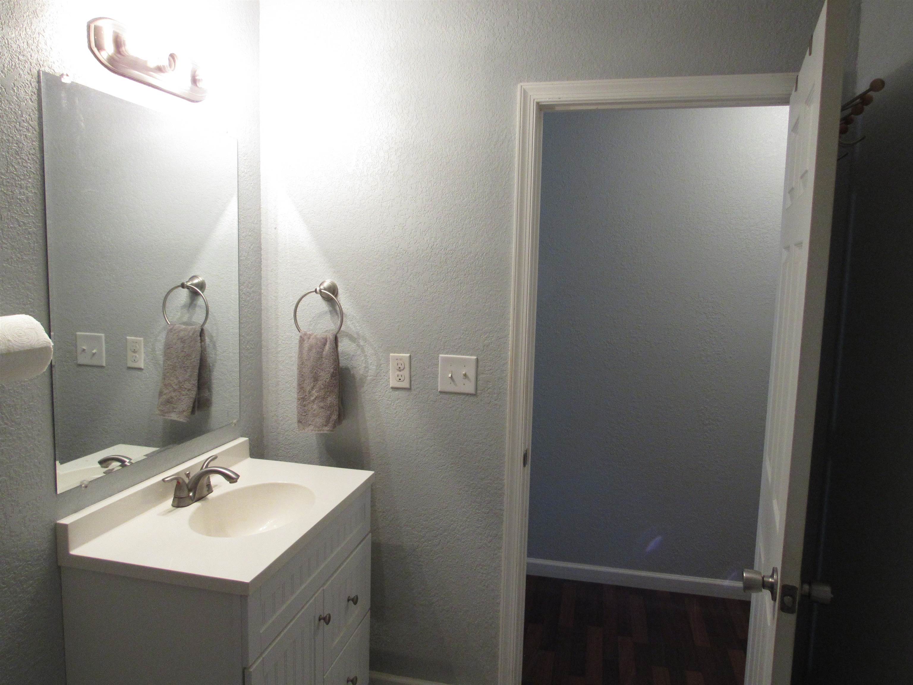 624 Augusta Street Hampton, VA 23669 - Photo 6 of 56