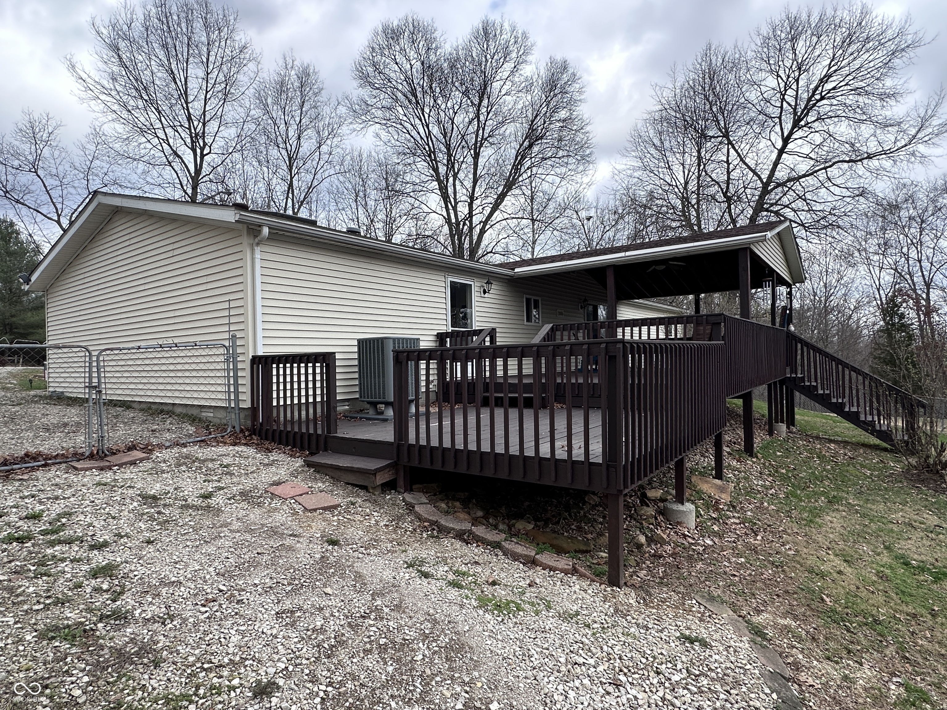 8053 Nathans Row Seymour, IN 47274 - Photo 4 of 69