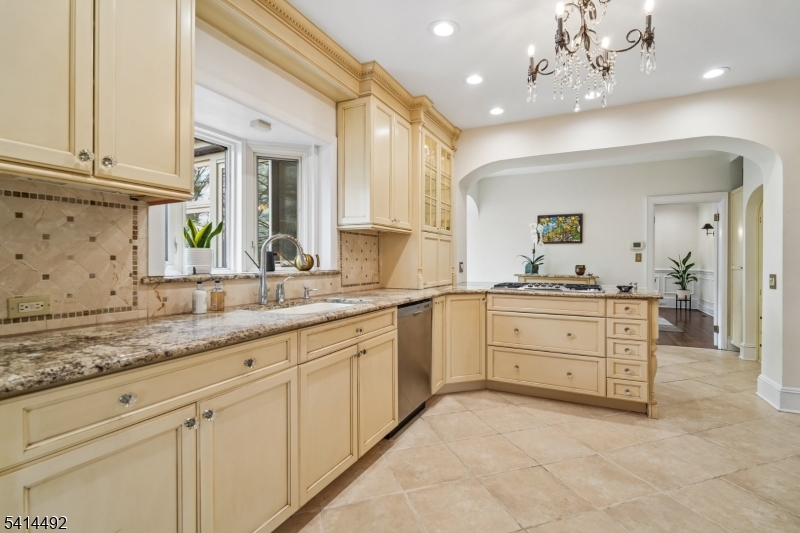 460 Overhill Road South Orange, NJ 07079 - Photo 12 of 41