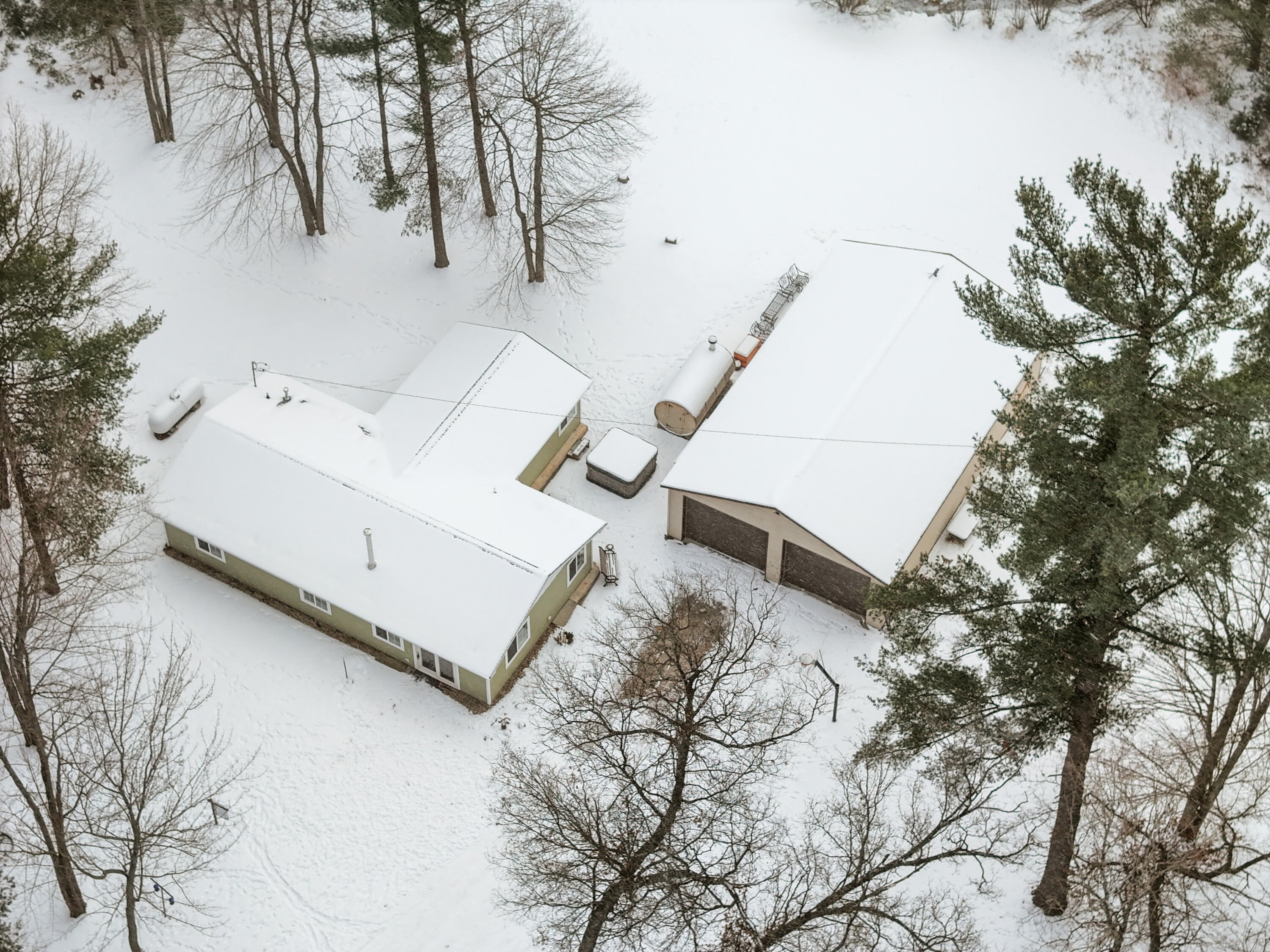 8017 Lyman Road Roscommon, MI 48653 - Photo 4 of 36 Gallery Image 4