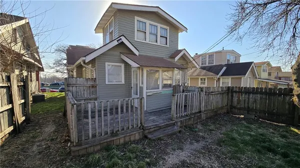 $193,000 | 402 Van Brunt Boulevard, Kansas City, MO 64124