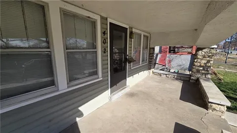 $193,000 | 402 Van Brunt Boulevard, Kansas City, MO 64124