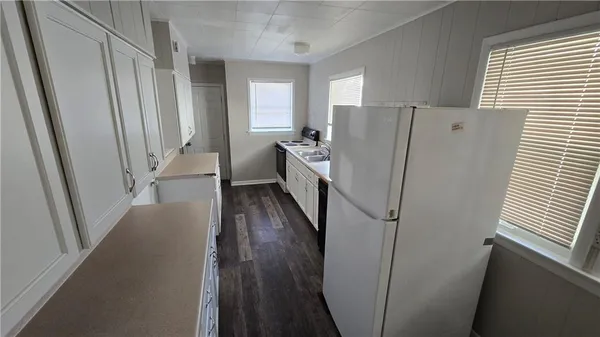 $193,000 | 402 Van Brunt Boulevard, Kansas City, MO 64124