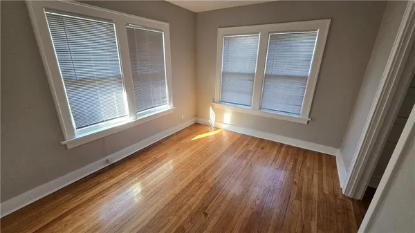 $193,000 | 402 Van Brunt Boulevard, Kansas City, MO 64124
