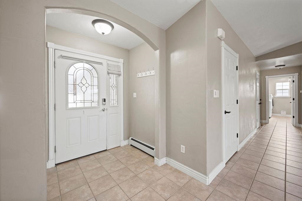 3138 1/2 F 1/2 Road Grand Junction, CO 81504 - Photo 4 of 27 Gallery Image 4