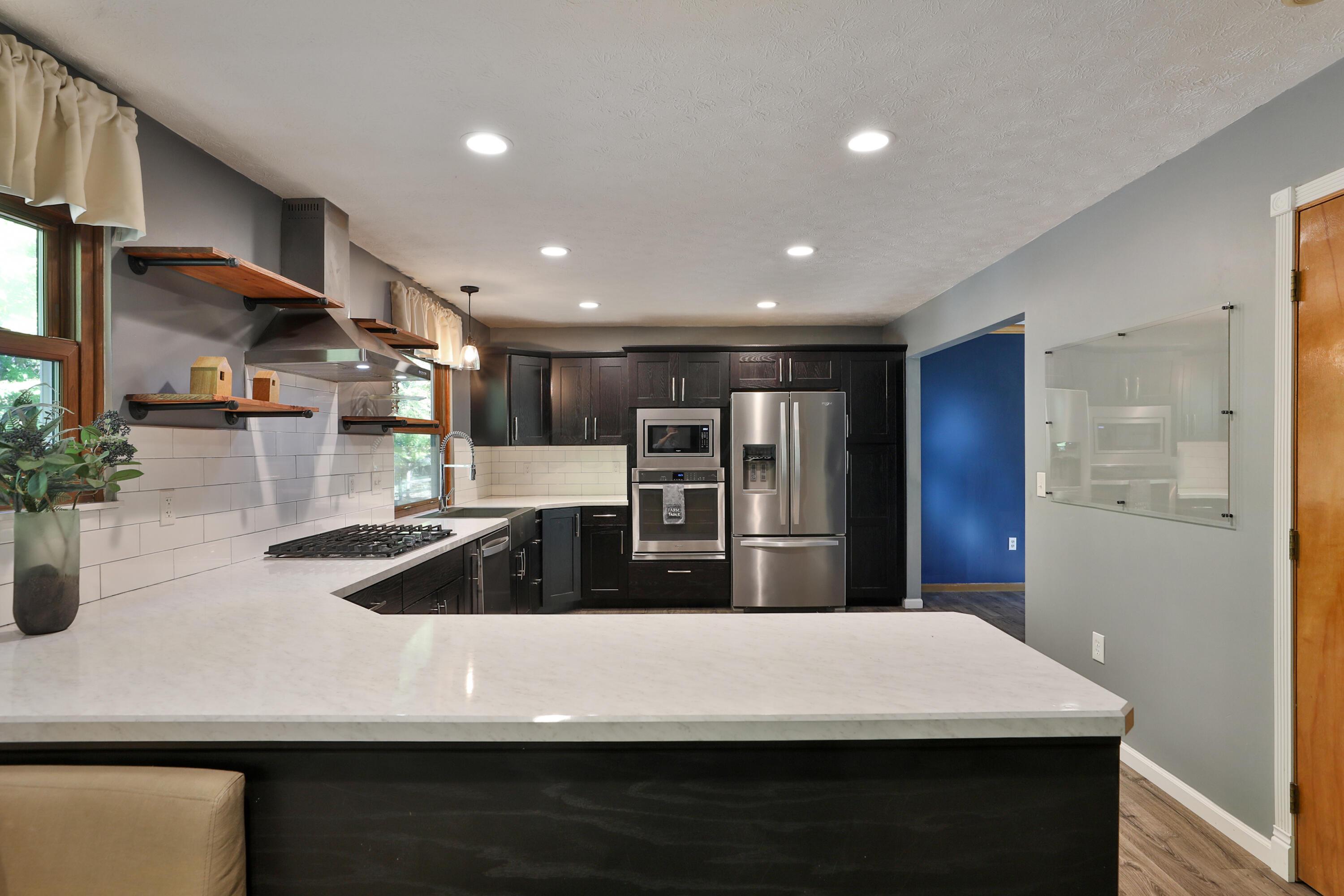 803 Lindenhaven Road Columbus, OH 43230 - Photo 12 of 53 Kitchen