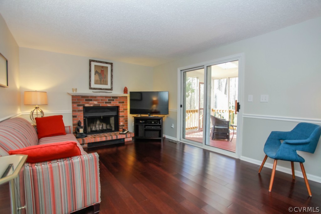 9725 Snowhill Road North Chesterfield, VA 23235 - Photo 11 of 24 Gallery Image 11