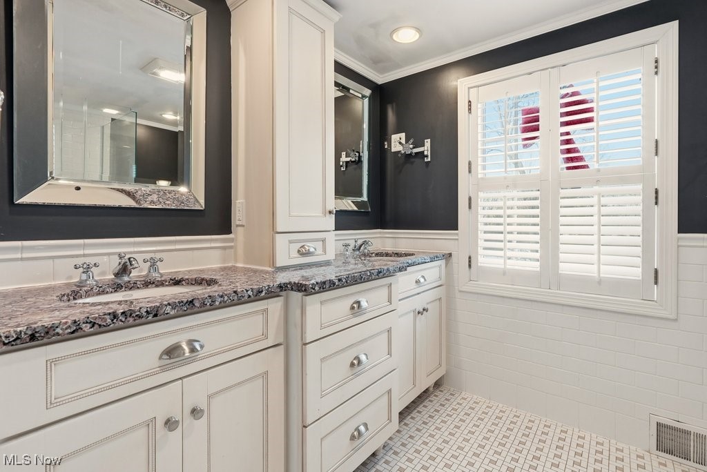 201 Hampshire Road Akron, OH 44313 - Photo 31 of 50 Gallery Image 31