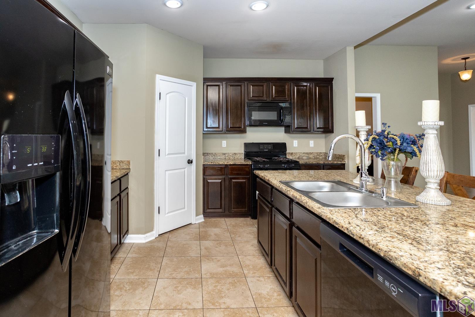 7132 Rue Dauphine Street Addis, LA 70710 - Photo 8 of 25 Gallery Image 8