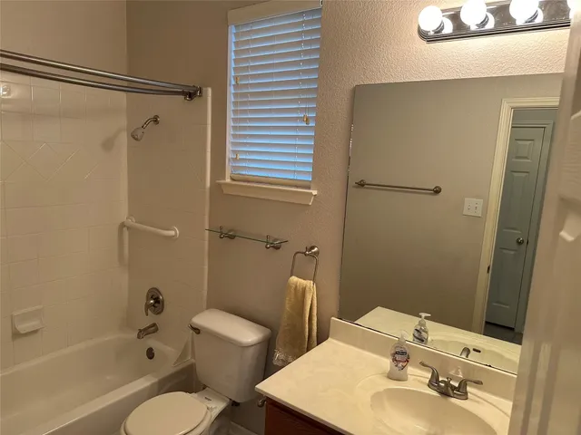 $2,700 | 13500 Oregon Flat Trail, Austin, TX 78727