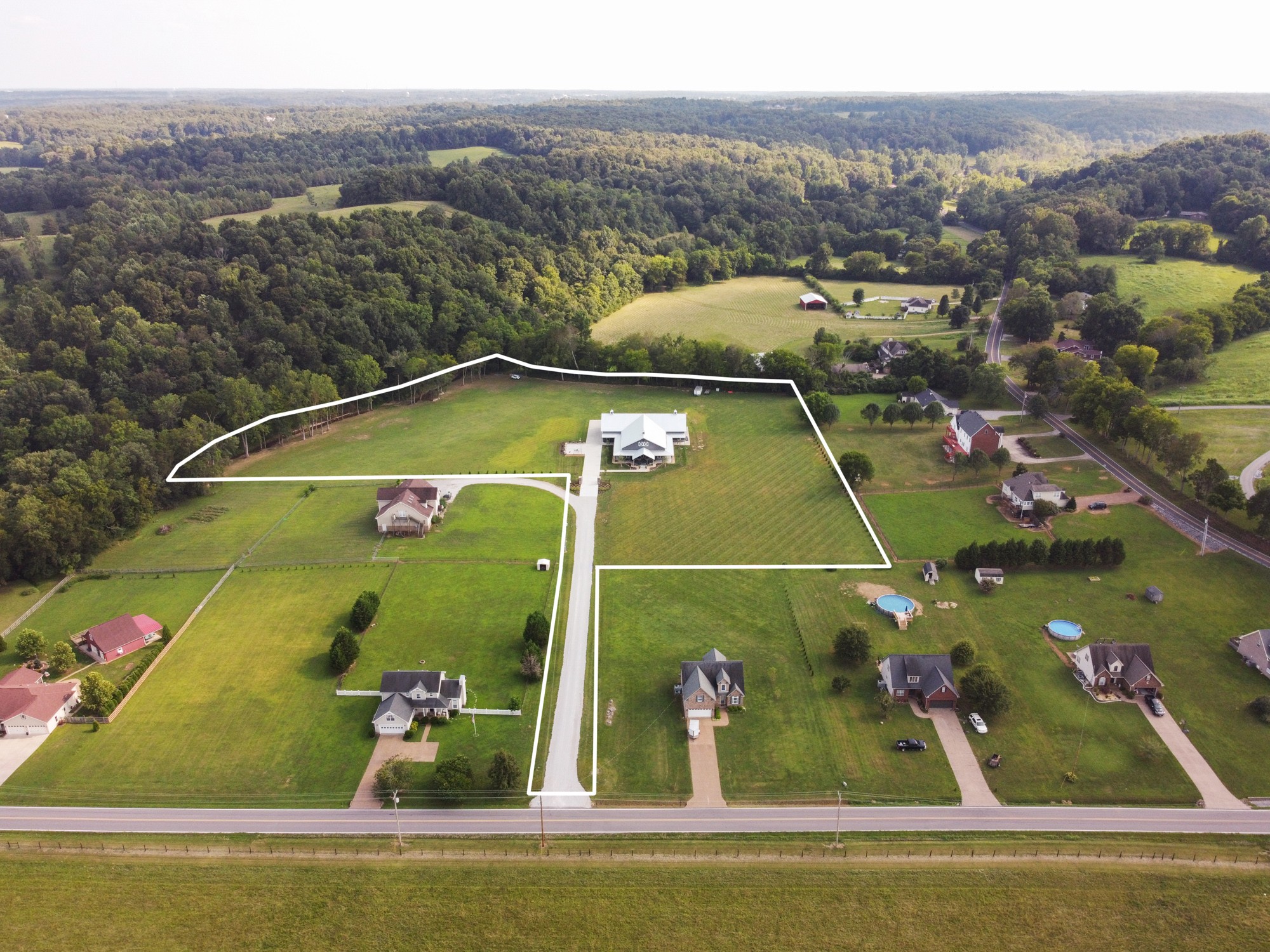 821 Hicks Road Dickson, TN 37055 - Photo 2 of 50 Gallery Image 2