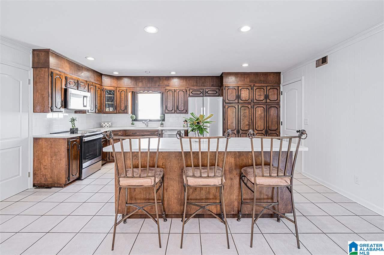 1834 Canyon Road Birmingham, AL 35216 - Photo 11 of 39