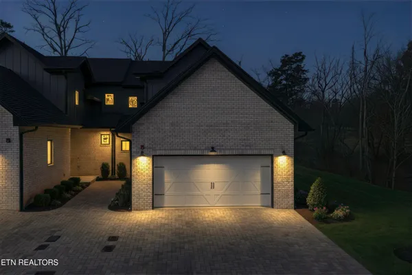 $599,900 | 627 October Glory Lane, Knoxville, TN 37934