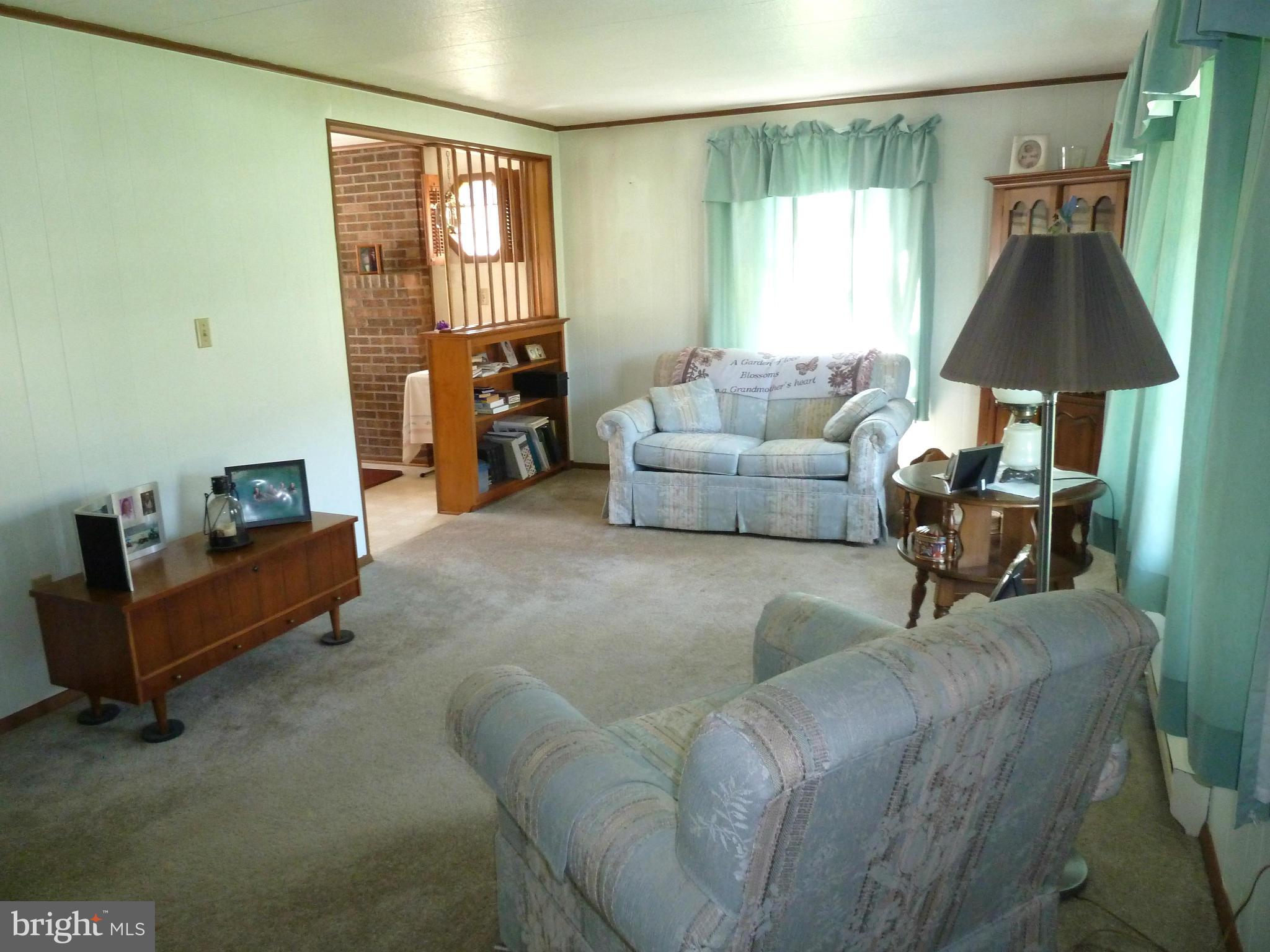 12561 Indian Springs Road Clear Spring, MD 21722 - Photo 6 of 18 Living Room