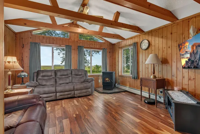 $424,000 | 87192 510th Street, Buffalo Lake, MN 55314