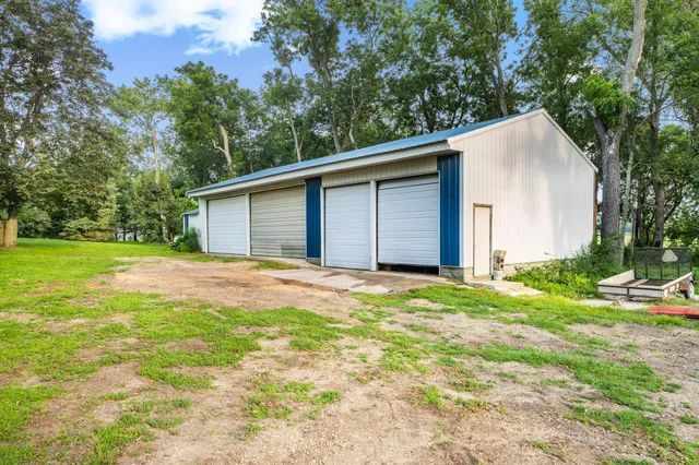 $424,000 | 87192 510th Street, Buffalo Lake, MN 55314