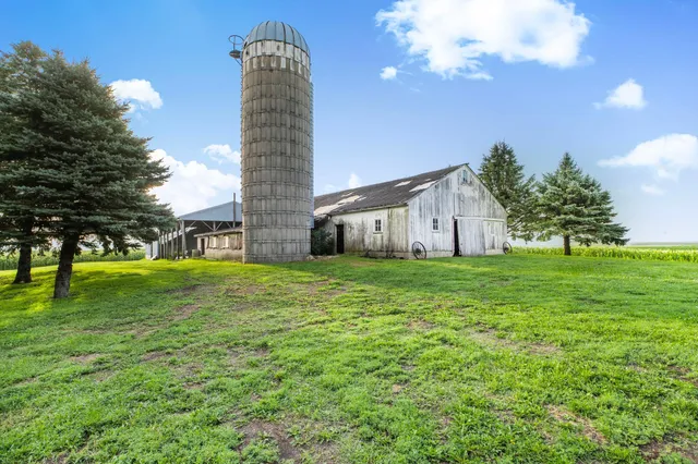 $424,000 | 87192 510th Street, Buffalo Lake, MN 55314